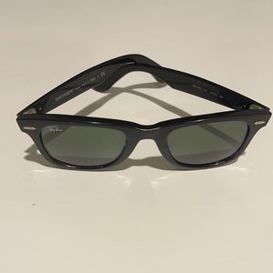 Ray and 2140 wayfarer black